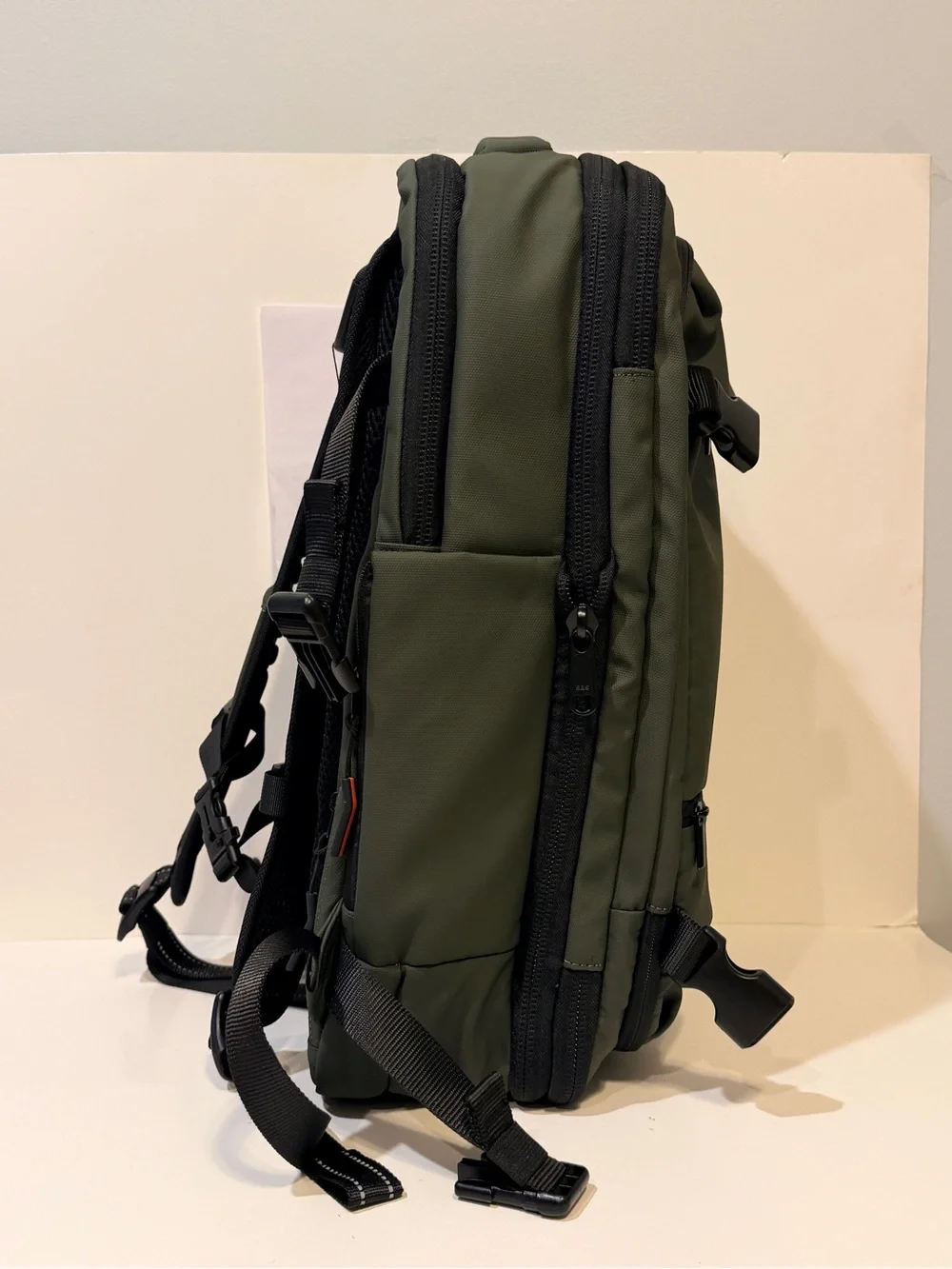 NWT Kevcalif Olive Green Vacuum Travel Backpack - Sporty Daypack